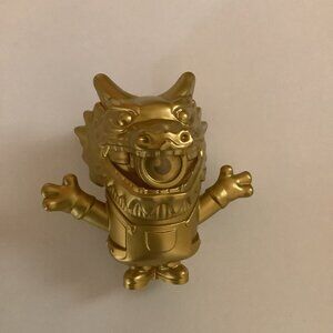 McDonalds Minions #38 Gold Dragon Head Minions Collectible 2020 Despicable,